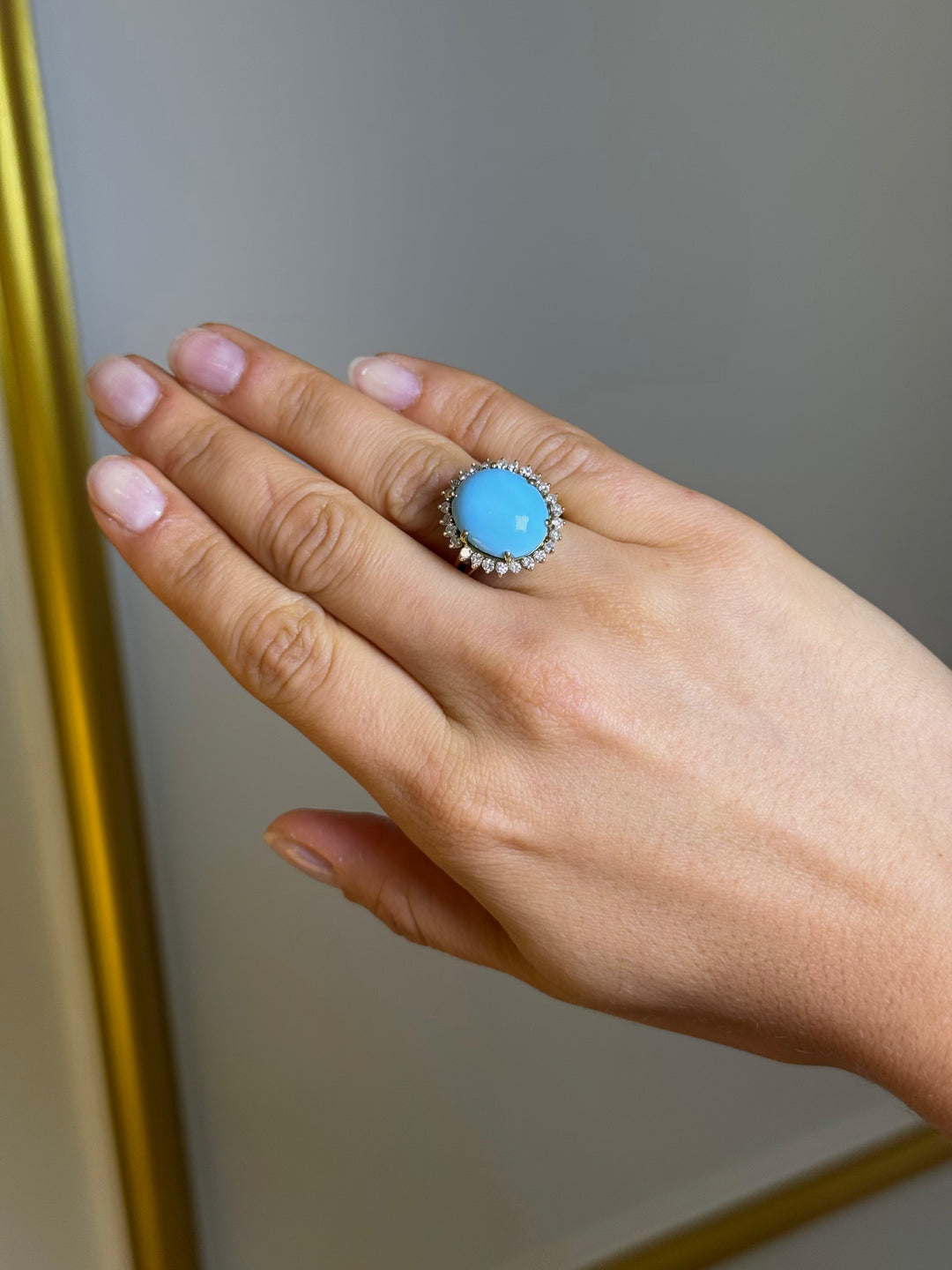 Bague rétro turquoise et diamants en or jaune – Époque 1950